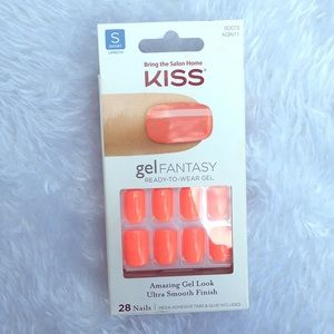 KISS press on nails